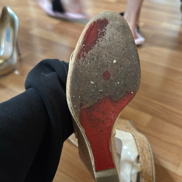 Wedge sandals worn condition